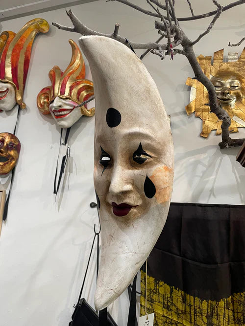 Home Decor | Kooky and Curious Treasures | pergolina