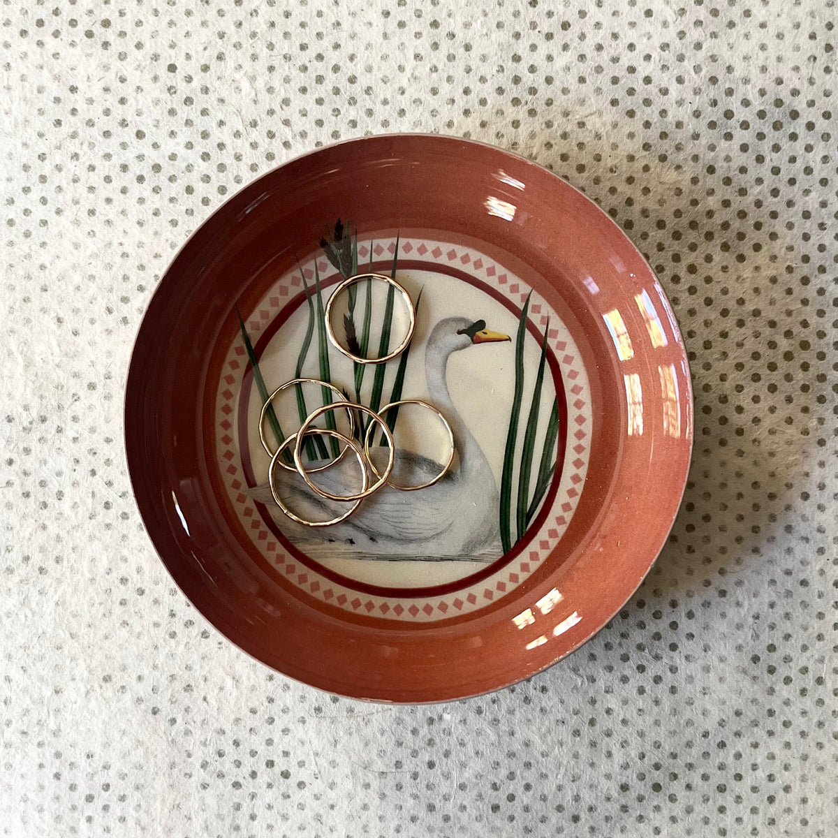 Swan round dish