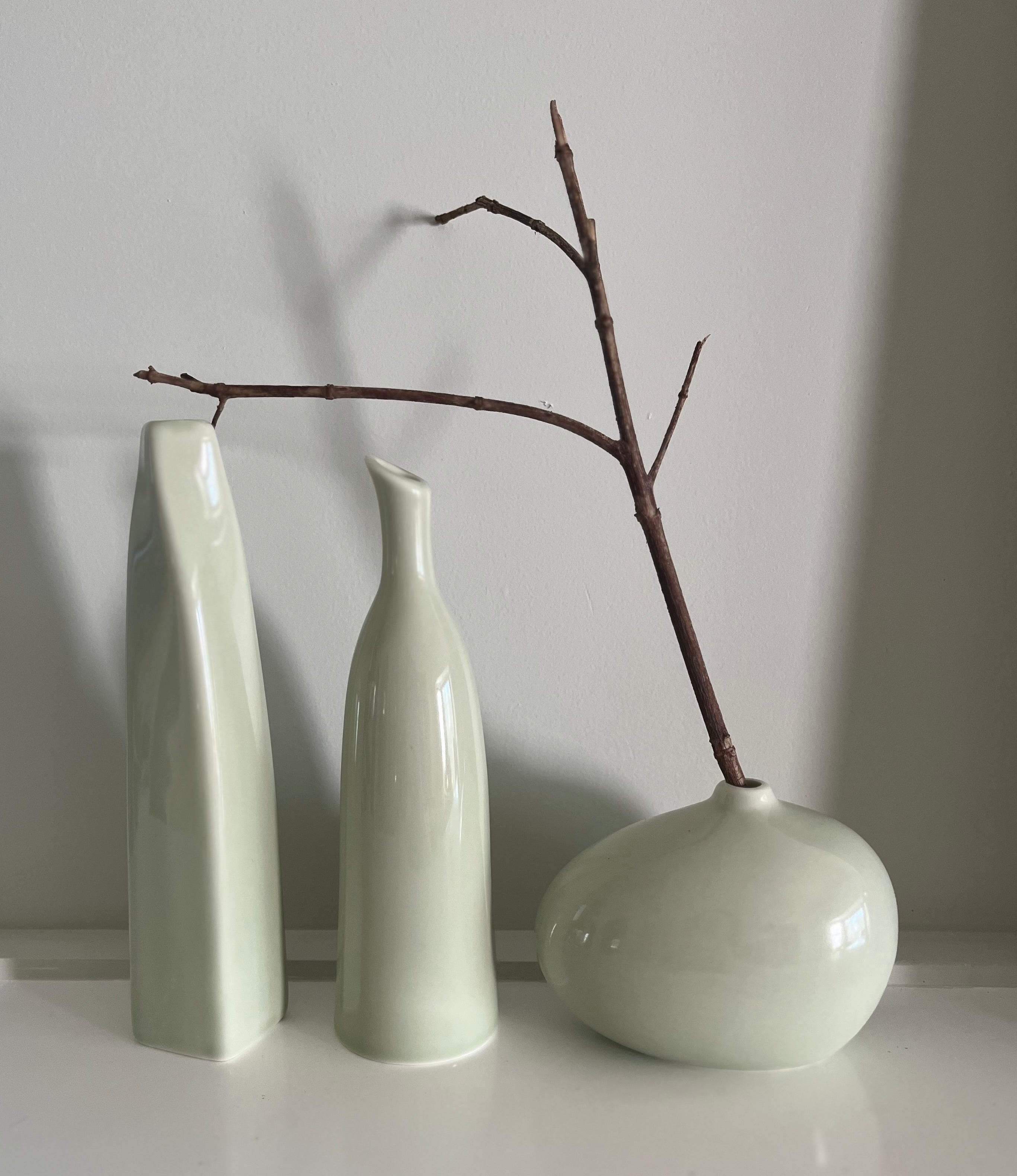 Twisted neck vase