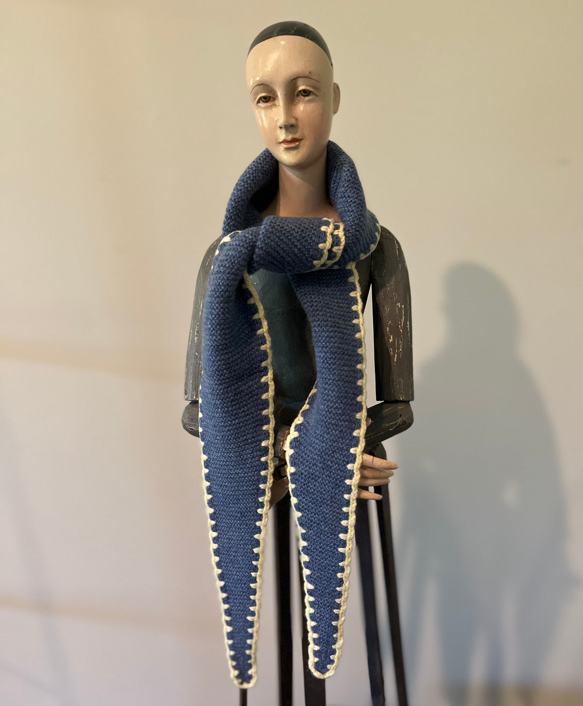 Cashmere Triangle neck scarf.
