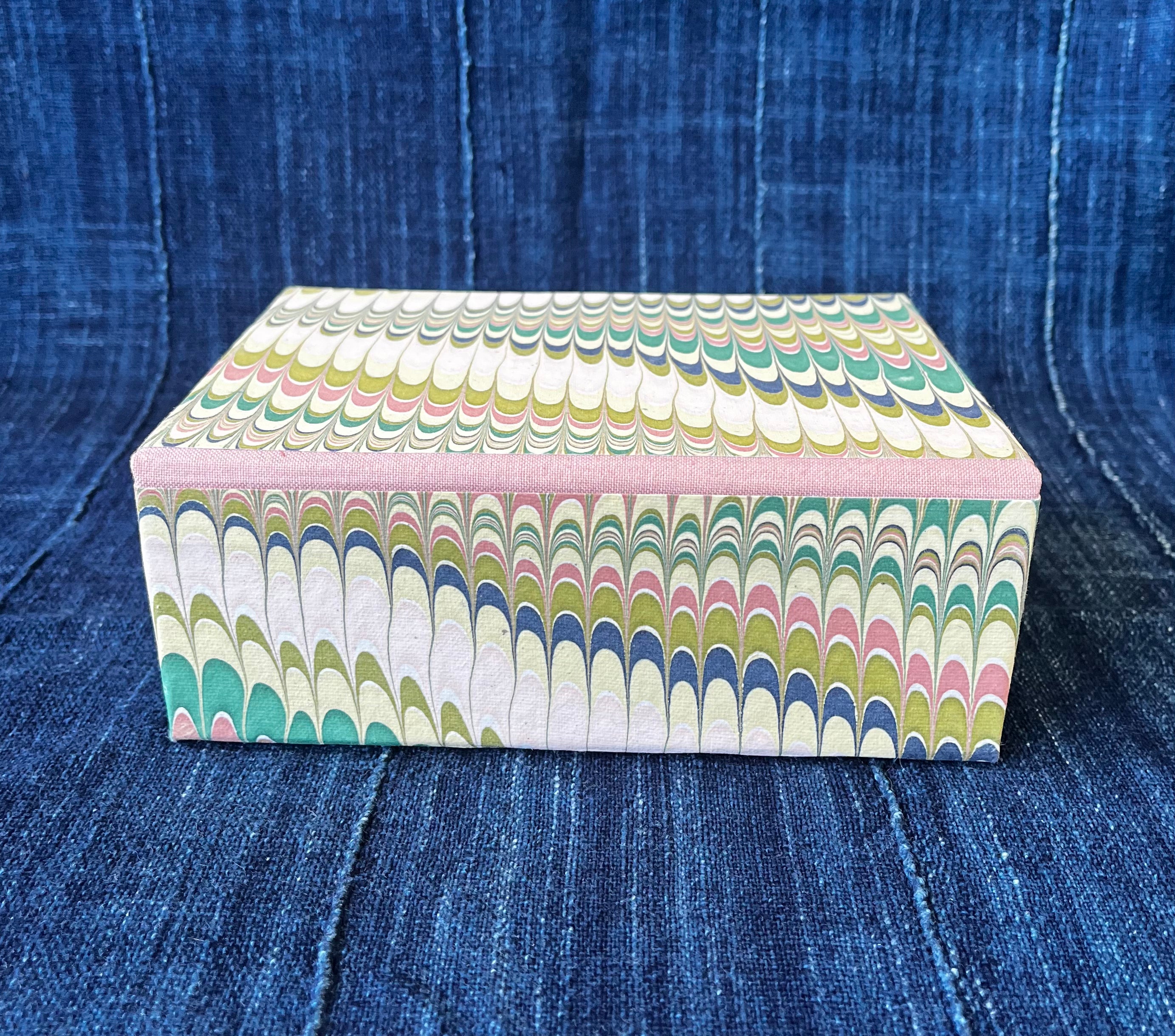 Marbled keepsake box