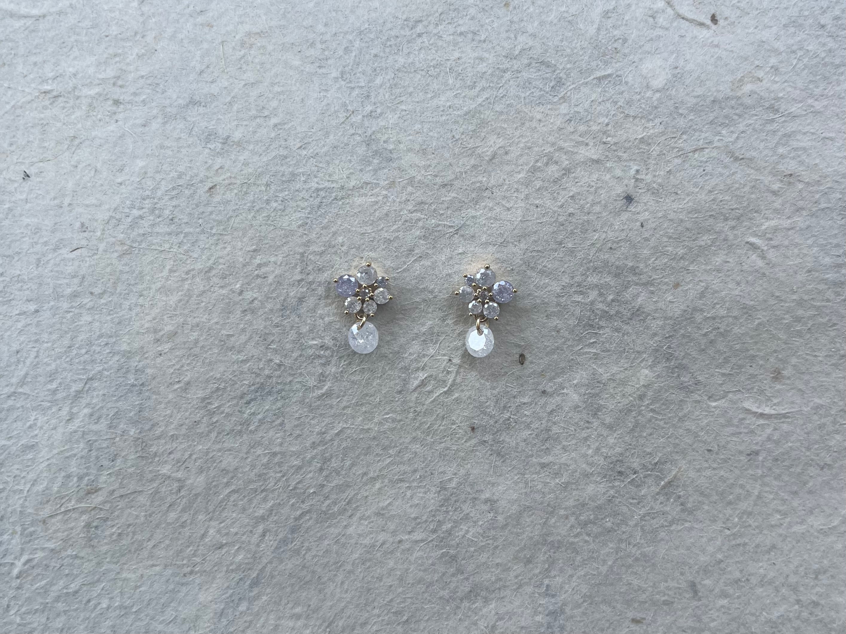 Lavender ombre flower stud